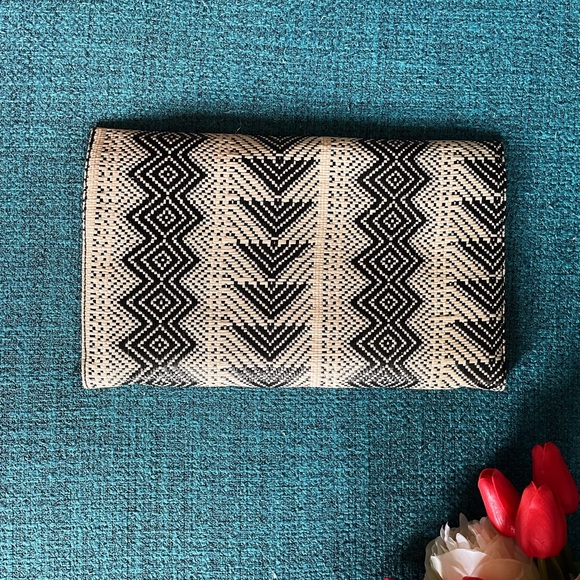 Tribal Woven Envelope Bag - Picture 2 of 3